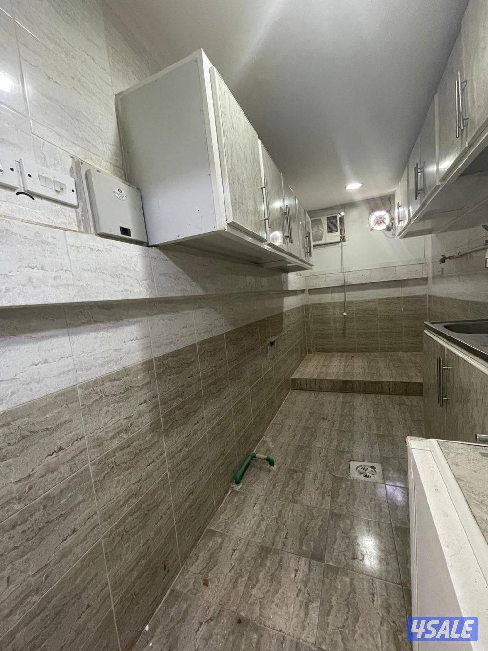 للإيجار شقه بسعدالعبدالله غرفه + صاله + مطبخ + حمام ق / 812