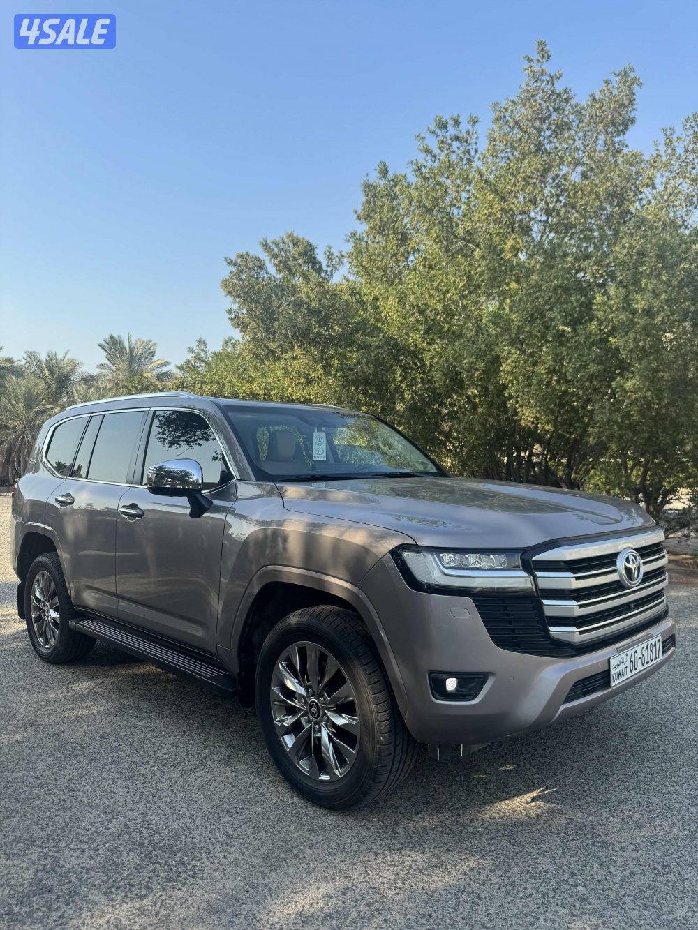 لاند كروزر VX عداد 75 الف صبغ الوكالة1