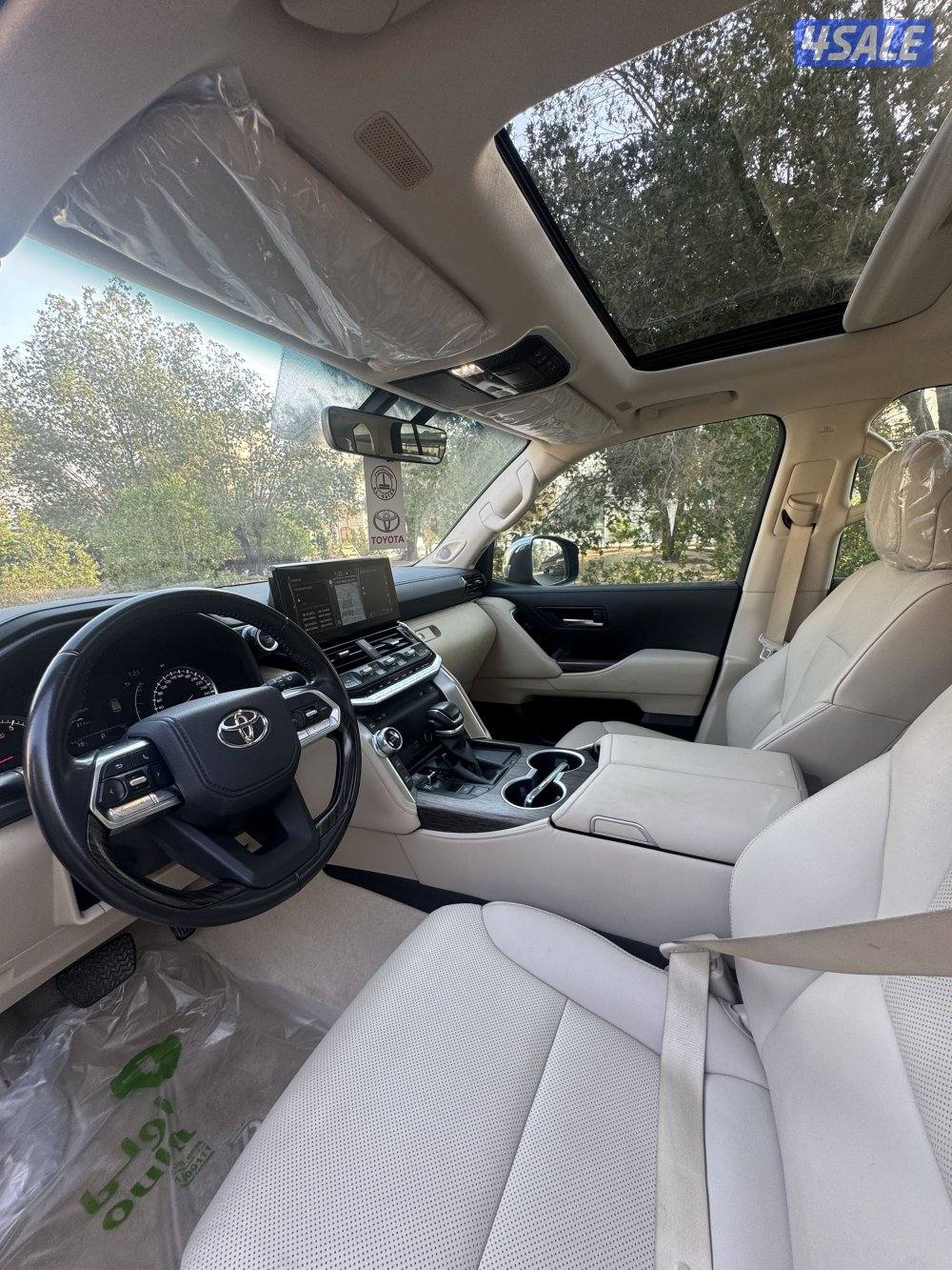 لاند كروزر VX عداد 75 الف صبغ الوكالة4