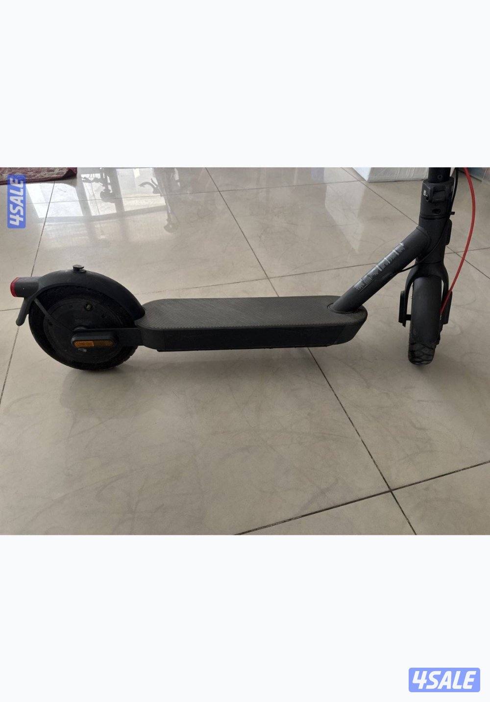 Xiaomi 4 pro ( second generation ) scooter8