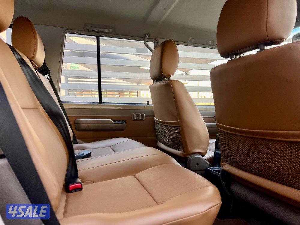 لاندكروزر نص / ٢٠٢٢10