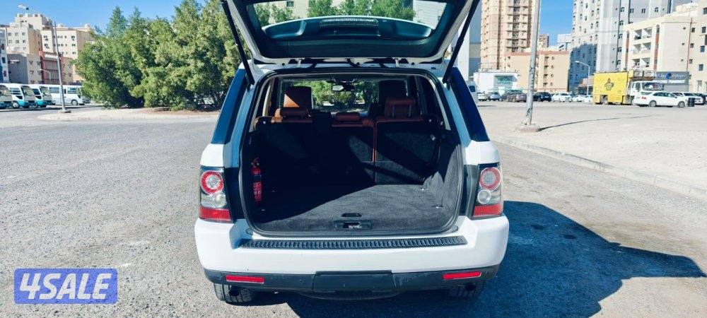 Women Driven Range rover 20134