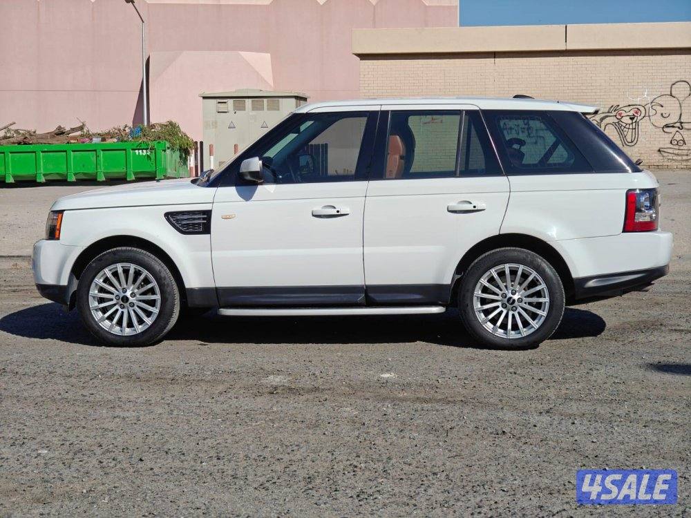 Women Driven Range rover 20137