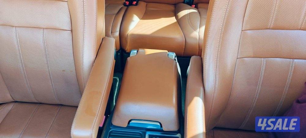 Women Driven Range rover 201312