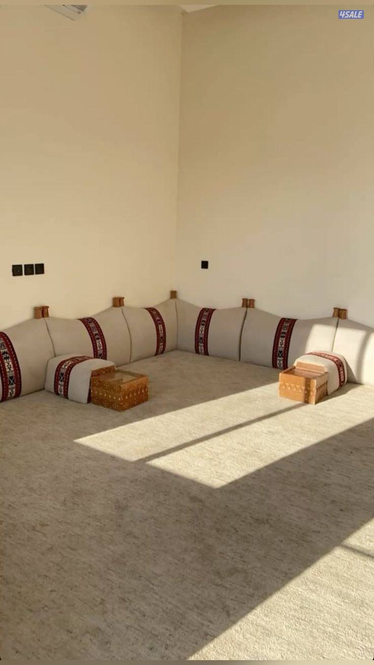 أثاث تفصال ديوانيه ستائر مساند سجاد كنب كراسي بلاستك بلجيكي زل حفر يدو5