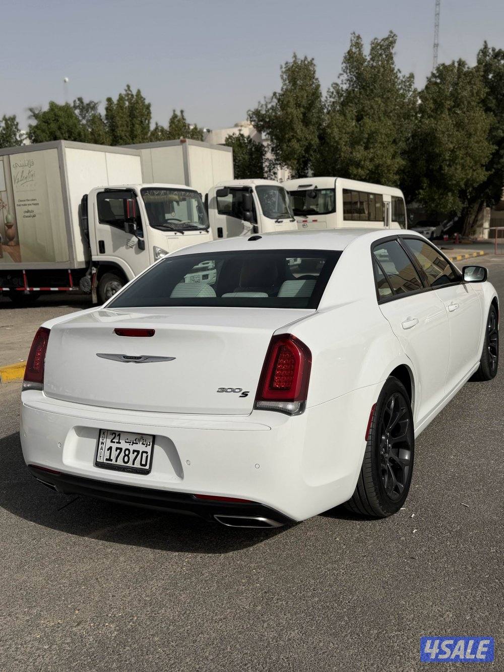 للبيع كرايزلر S) C300) عداد 67 الف3