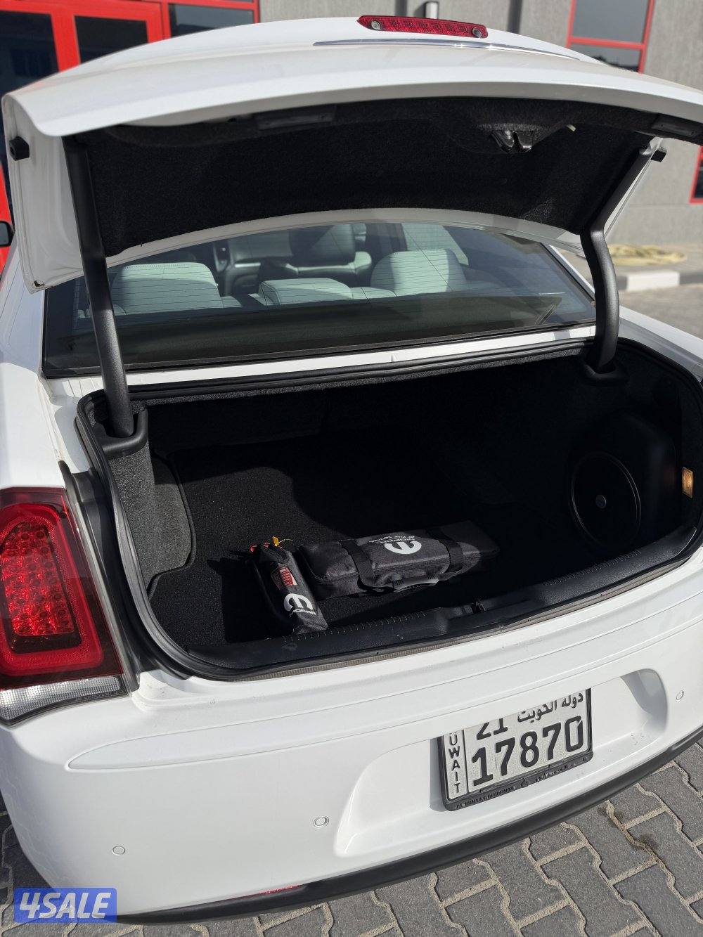 للبيع كرايزلر S) C300) عداد 67 الف7