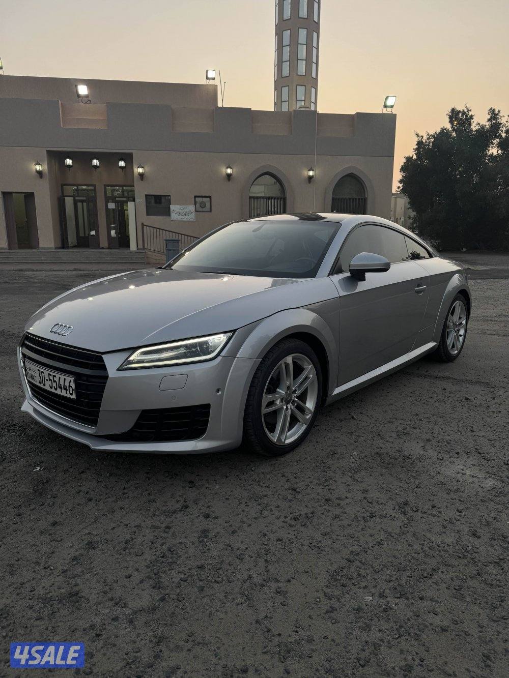 audi TT quattro0