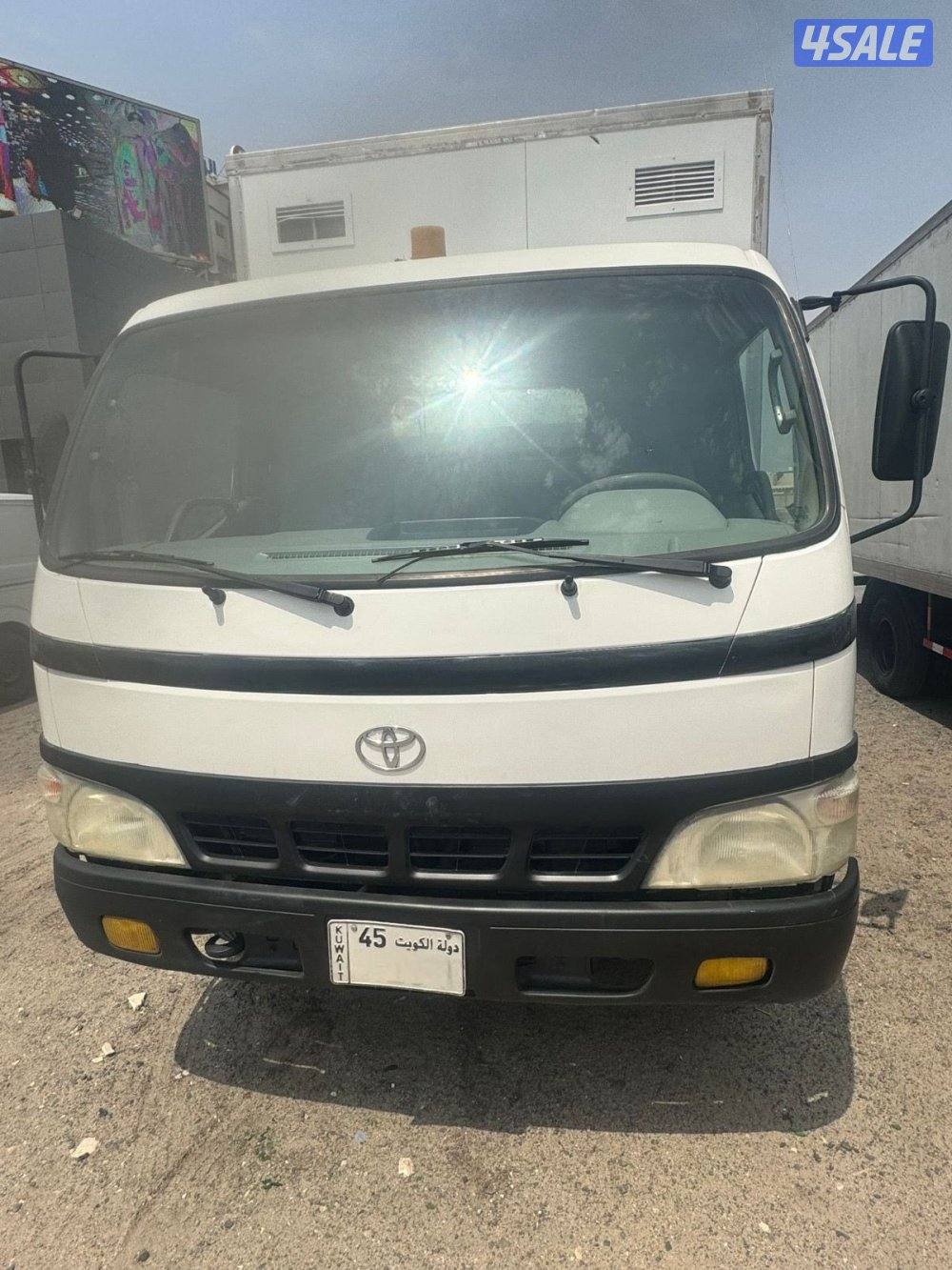 للبيع تويوتا هاف لوري داينا صندوق مغلق0