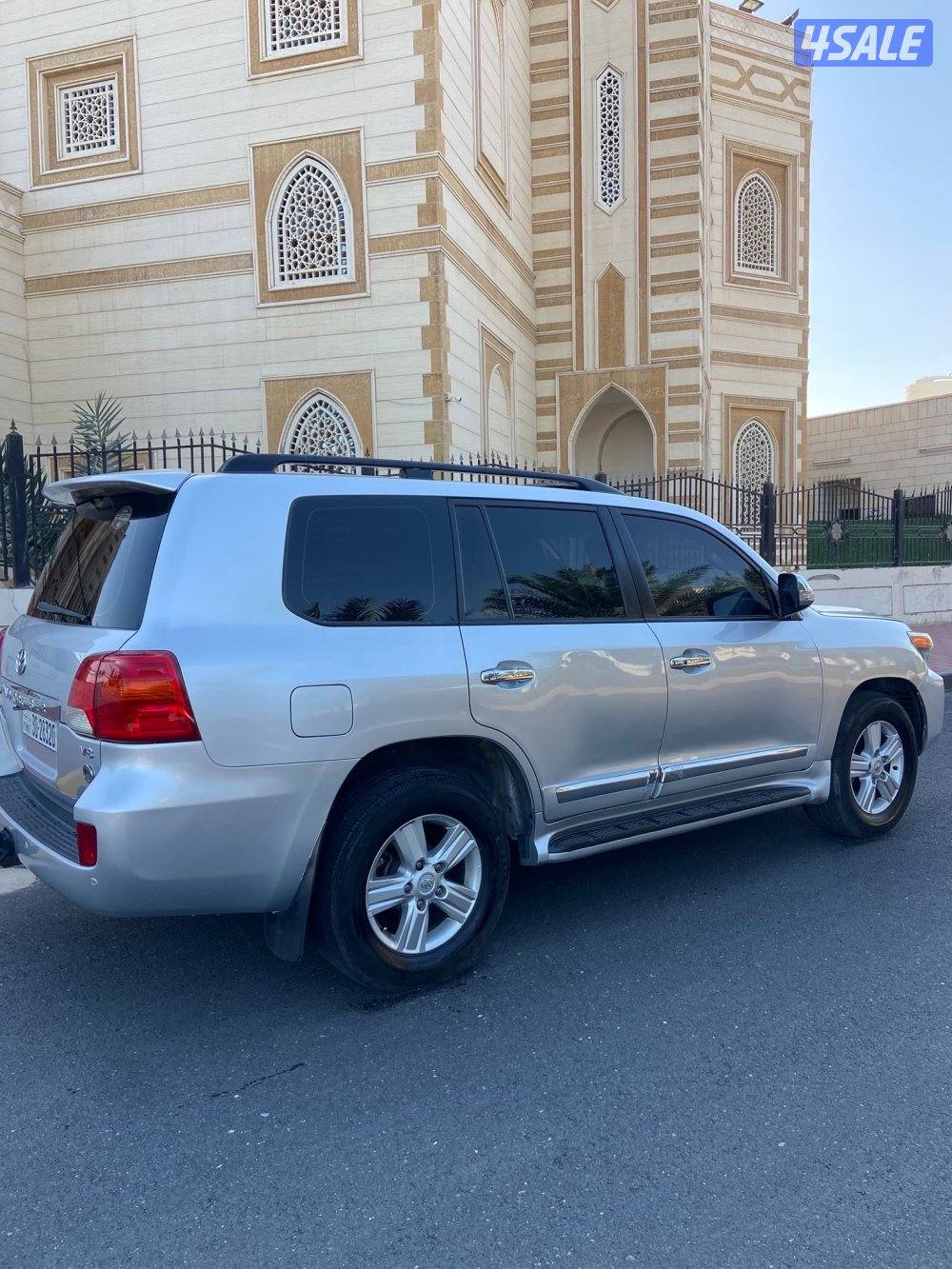 لاندكروز 20148