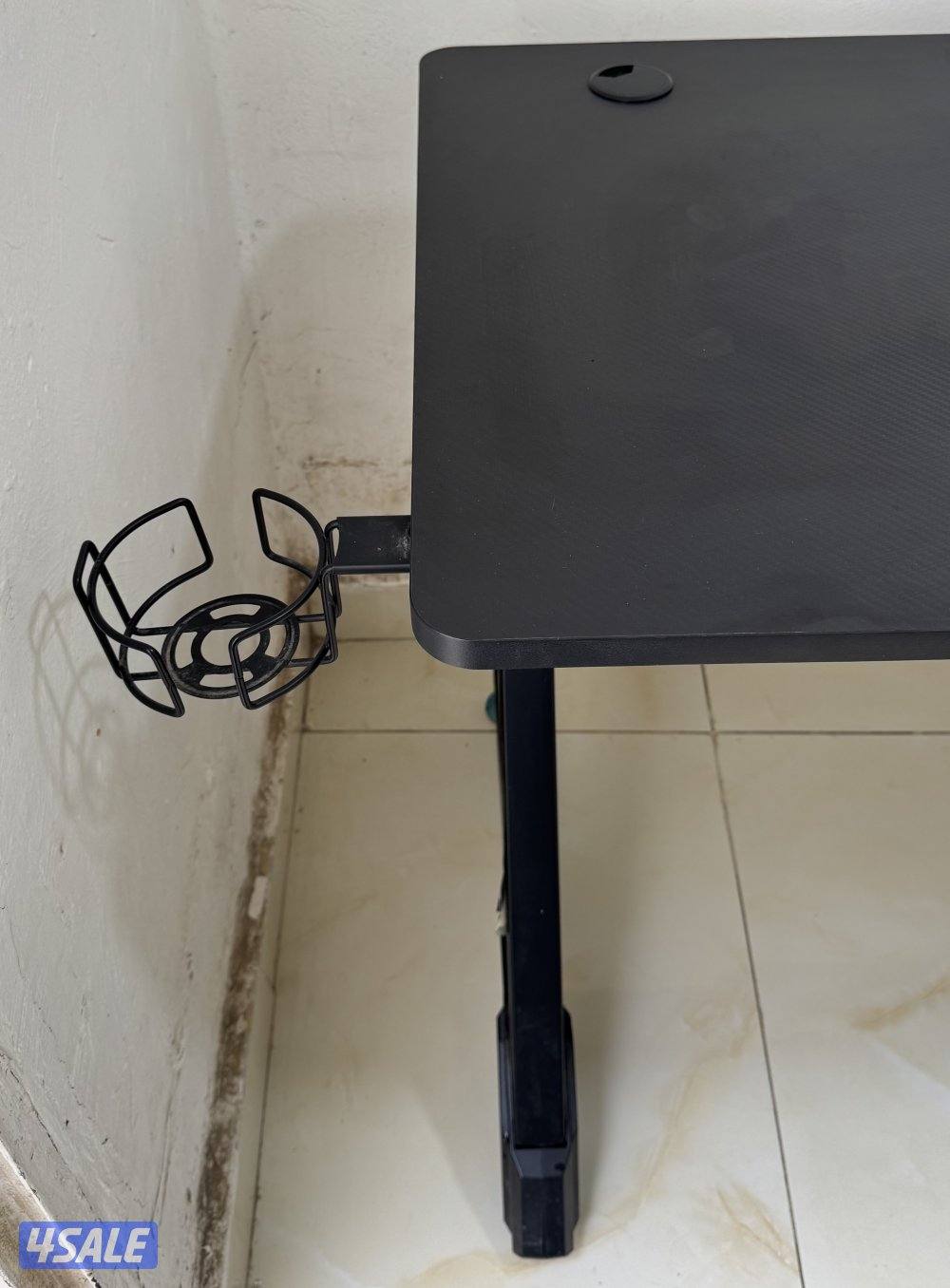 طاوله قيمنق للبيع0