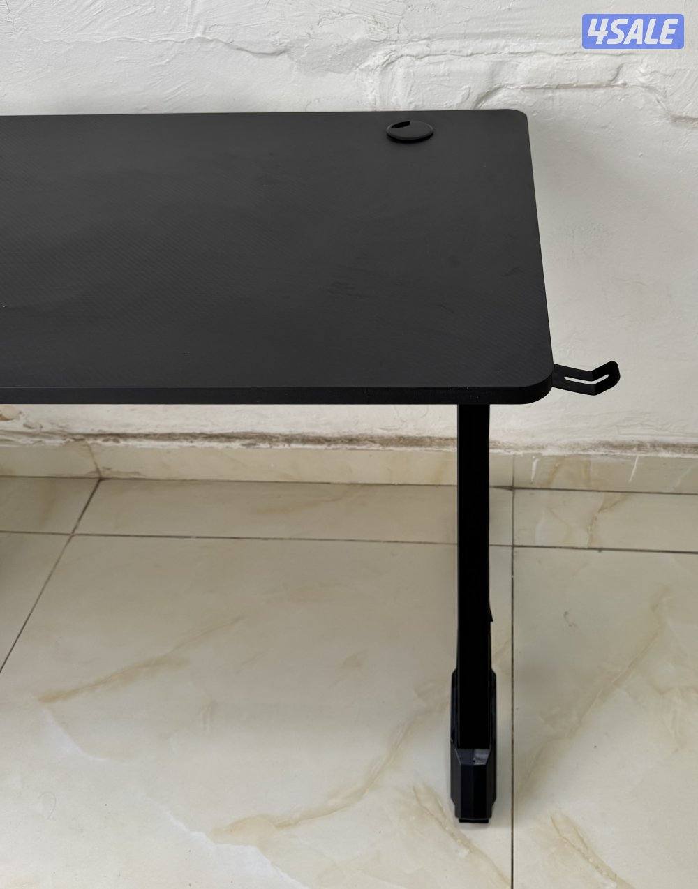 طاوله قيمنق للبيع2