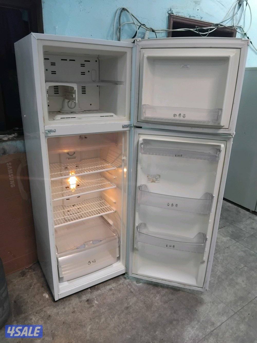 نبيع الثلاجات معا التوصيل والكفاله0