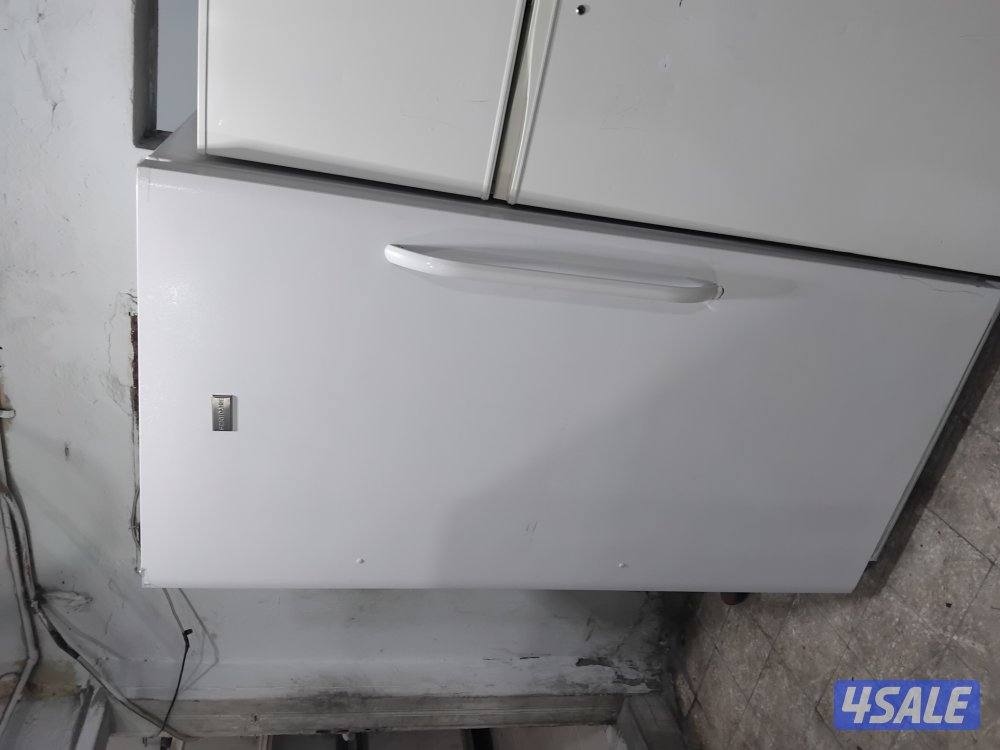 نبيع الثلاجات معا التوصيل والكفاله3