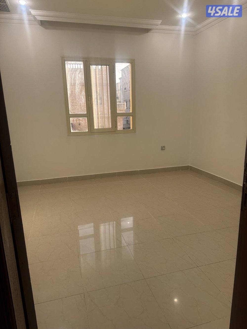 رجاء عدم اتصال او ارسال مسجات من المكاتب والسماسره للازعاج5