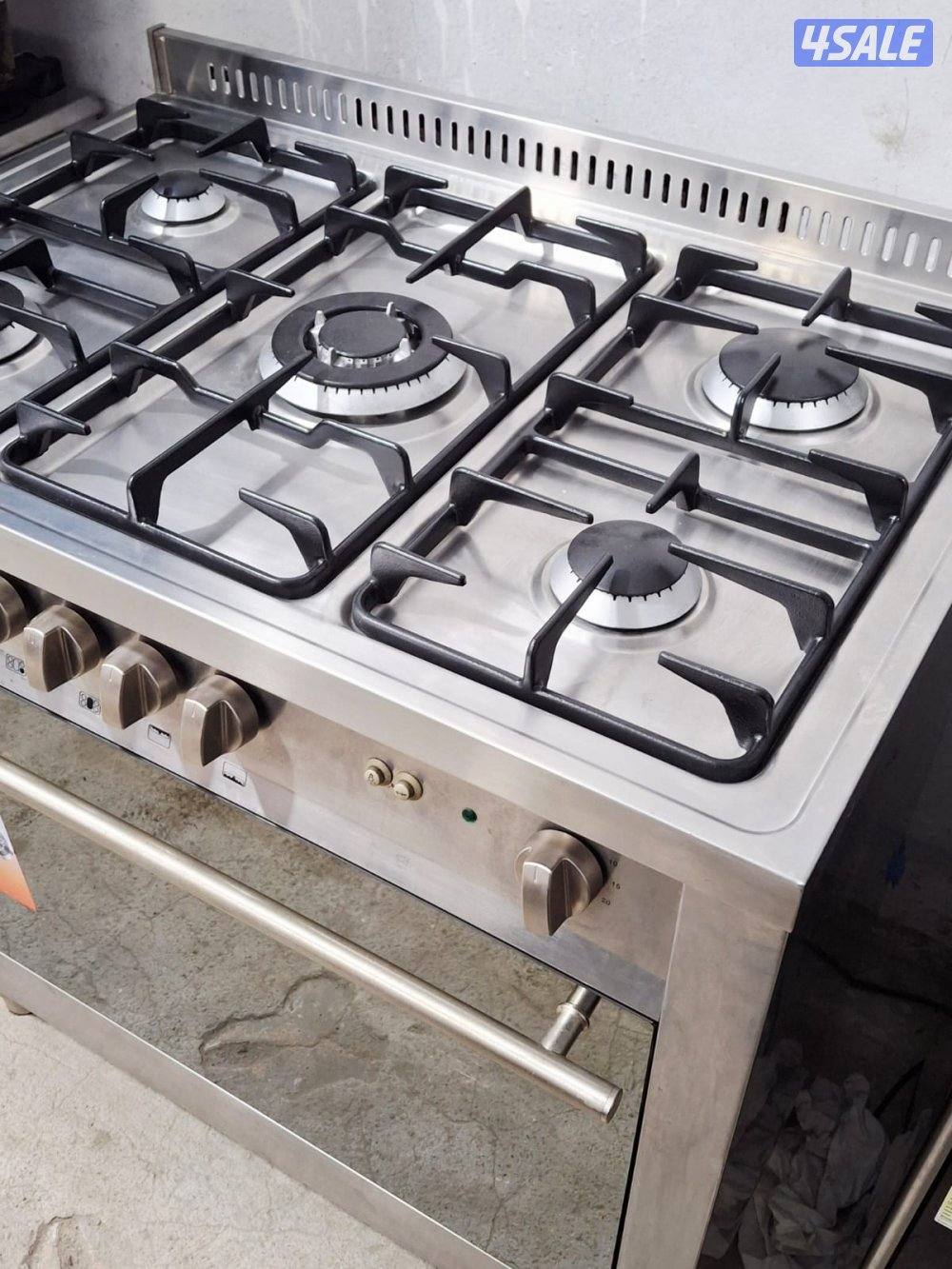 نبيع الطباخات معا التوصيل والكفاله2