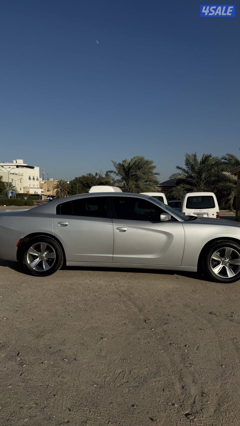 للبيع تشارجر2019 صبغ الوكالة1