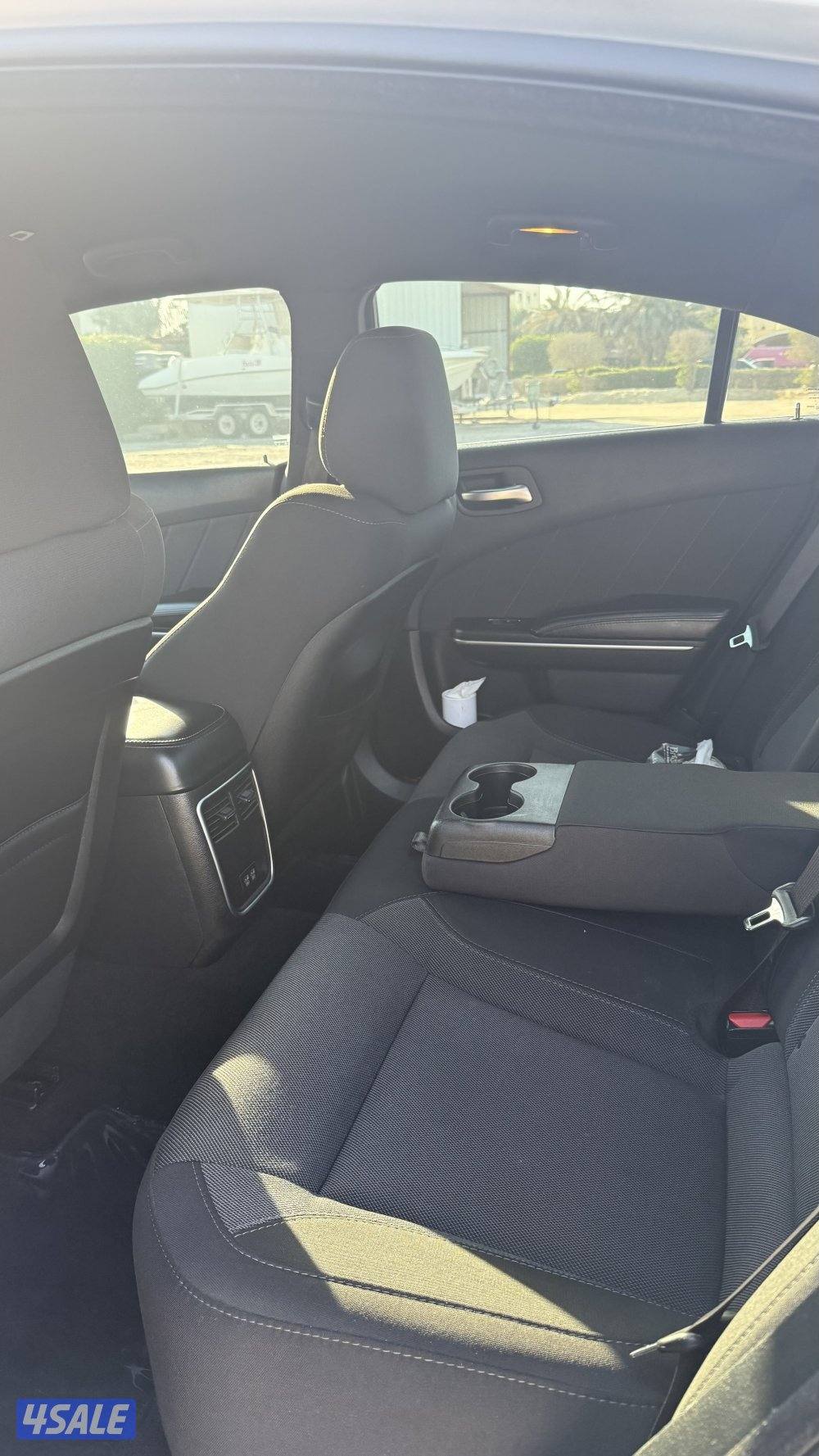 للبيع تشارجر2019 صبغ الوكالة3