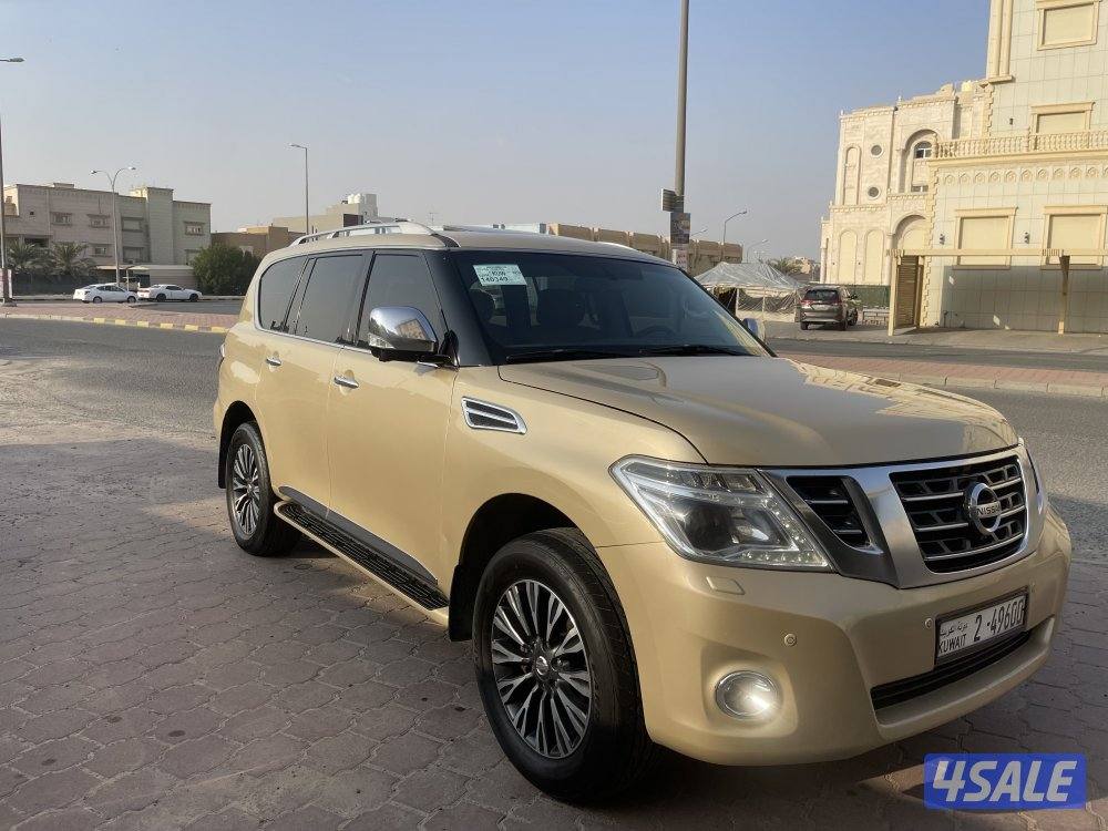 للبيع نيسان باترول ٢٠١٤بلاتنيم ستي من داخل تان مكينه 320 شرط الفحص0