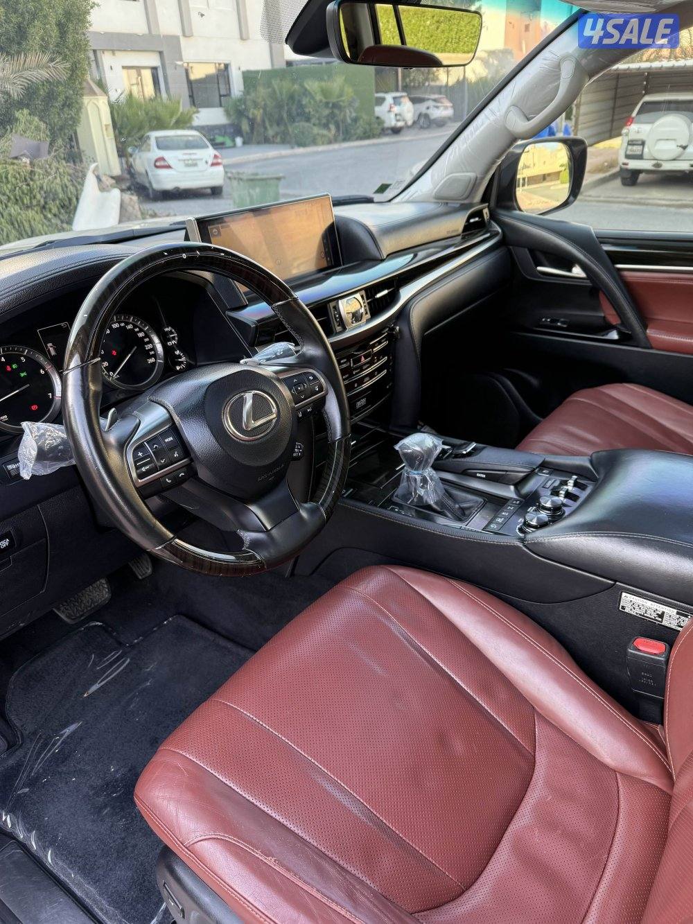 لكزس 570LX الدرجه الأولي الساير 201610