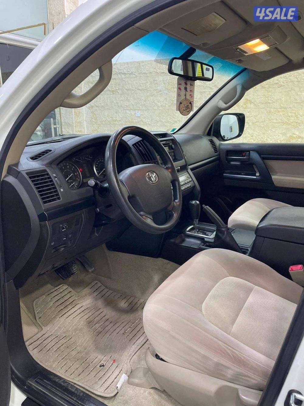 لاند  كروزر 20104