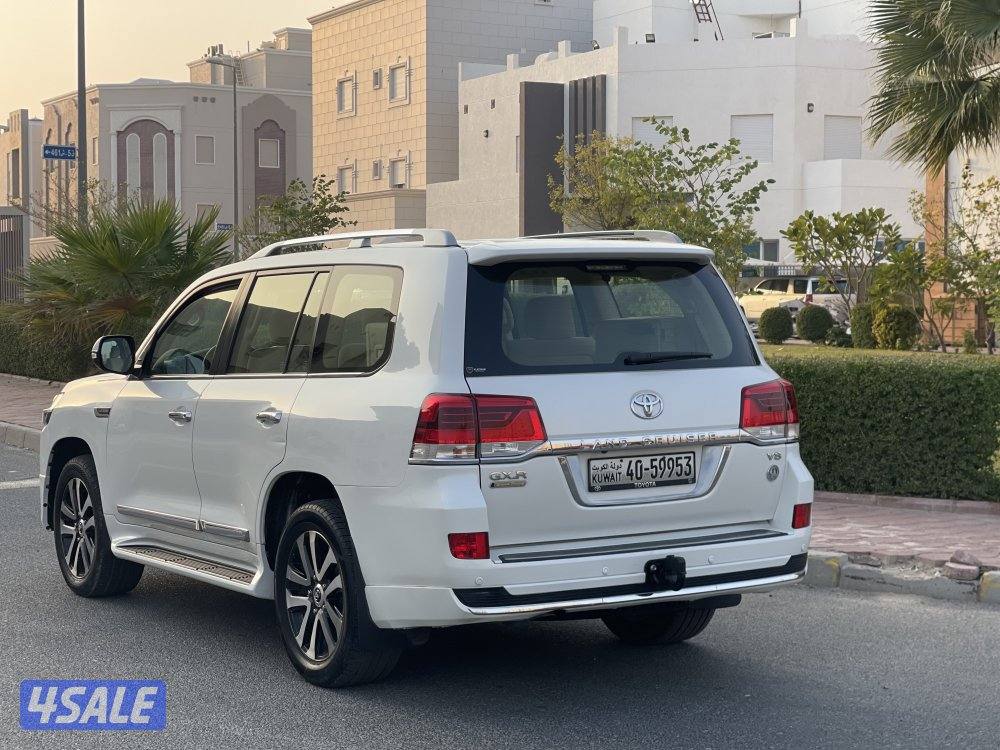 لاندكروزر 20164