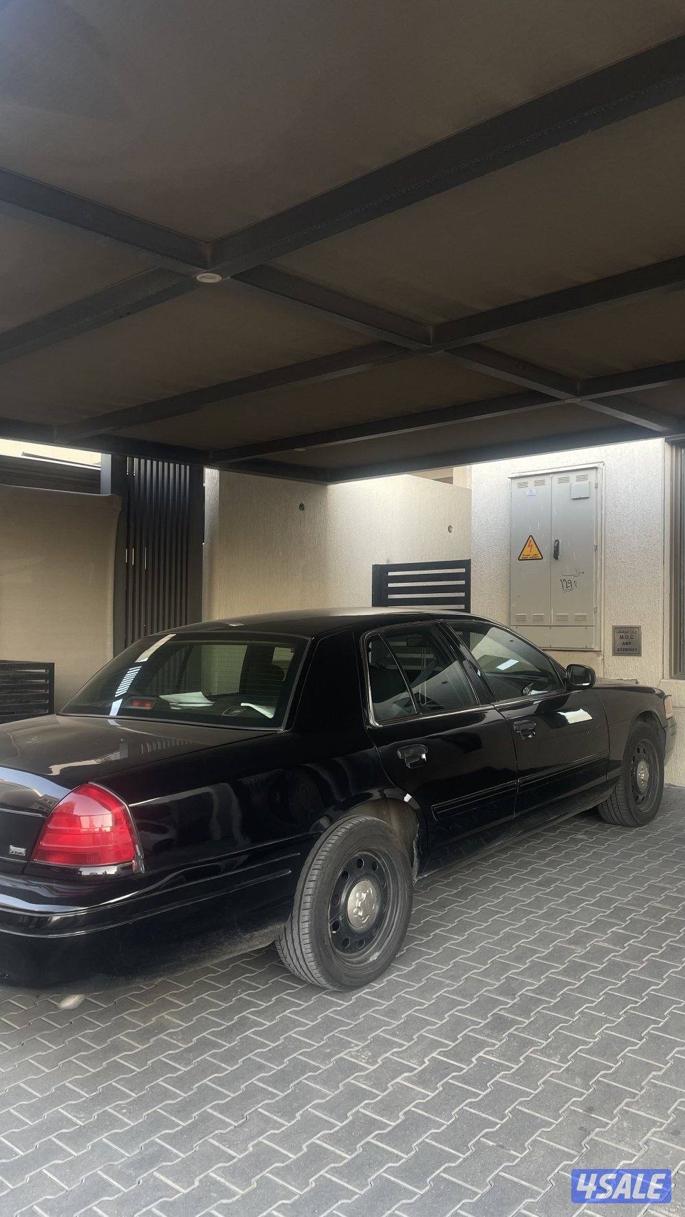 للبيع فورد فكتوريا2