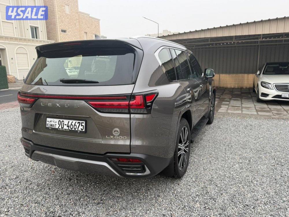 لكزس الدرجه الاولى3