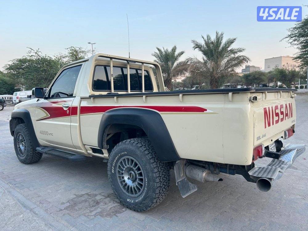 للبيع نيسان فتك بيكب (شاص) قير عادي1