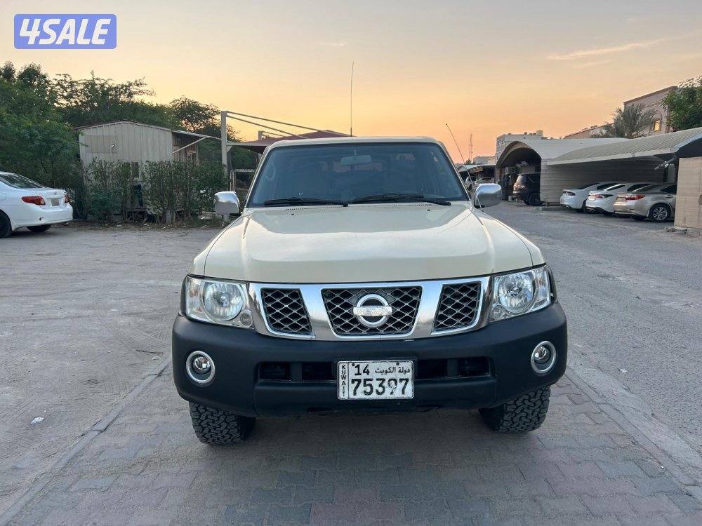 للبيع نيسان فتك بيكب (شاص) قير عادي2