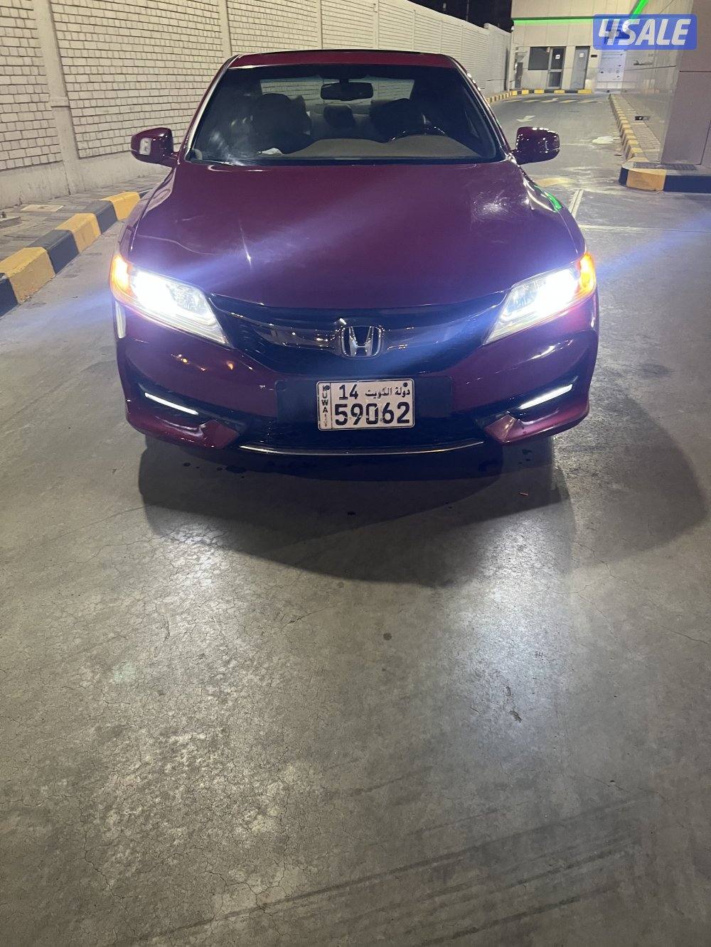 هوندا اكورد ٤ سليندر ماشي ١٧٤ الف موديل ٢٠١٦ ا0