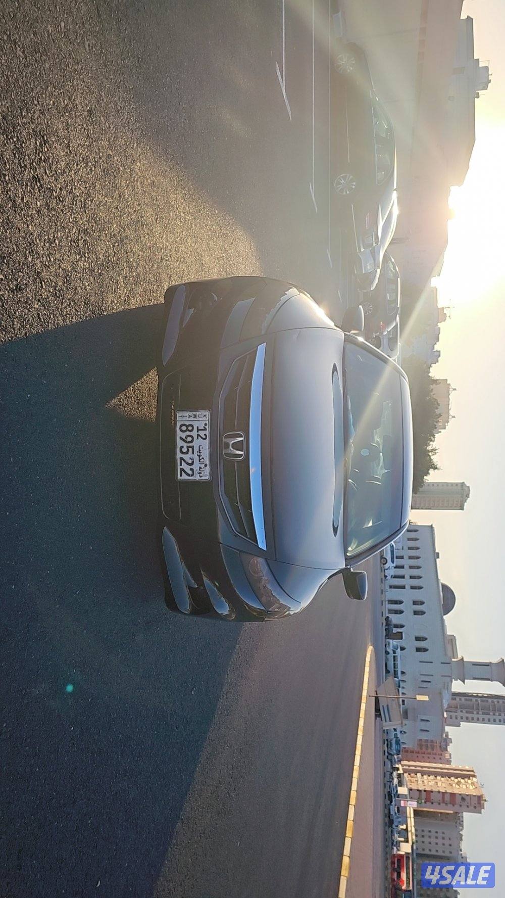 هوندا اكورد كوبيه للبيع ٦سلندر موديل ٢٠١٢ ممتازة9