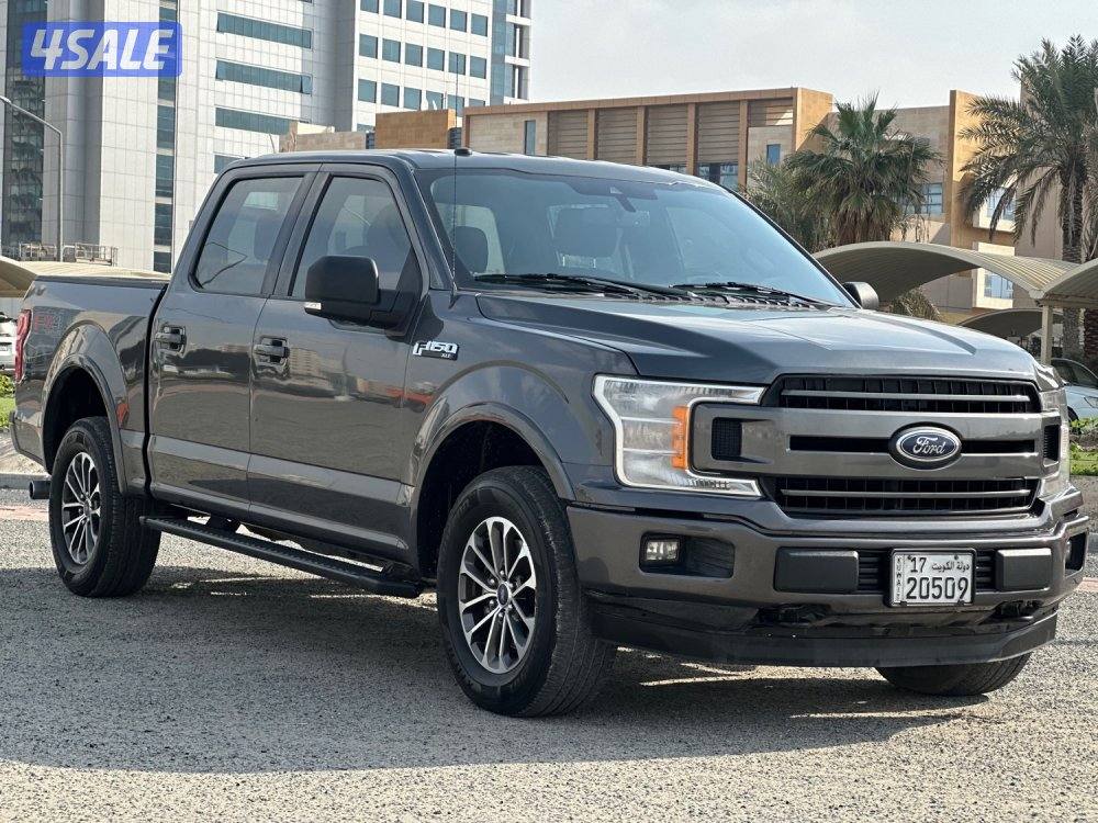 للبيع وانبت فورد FX4 ماشي ١٢٩ الف كيلو سيرفس وكالة0