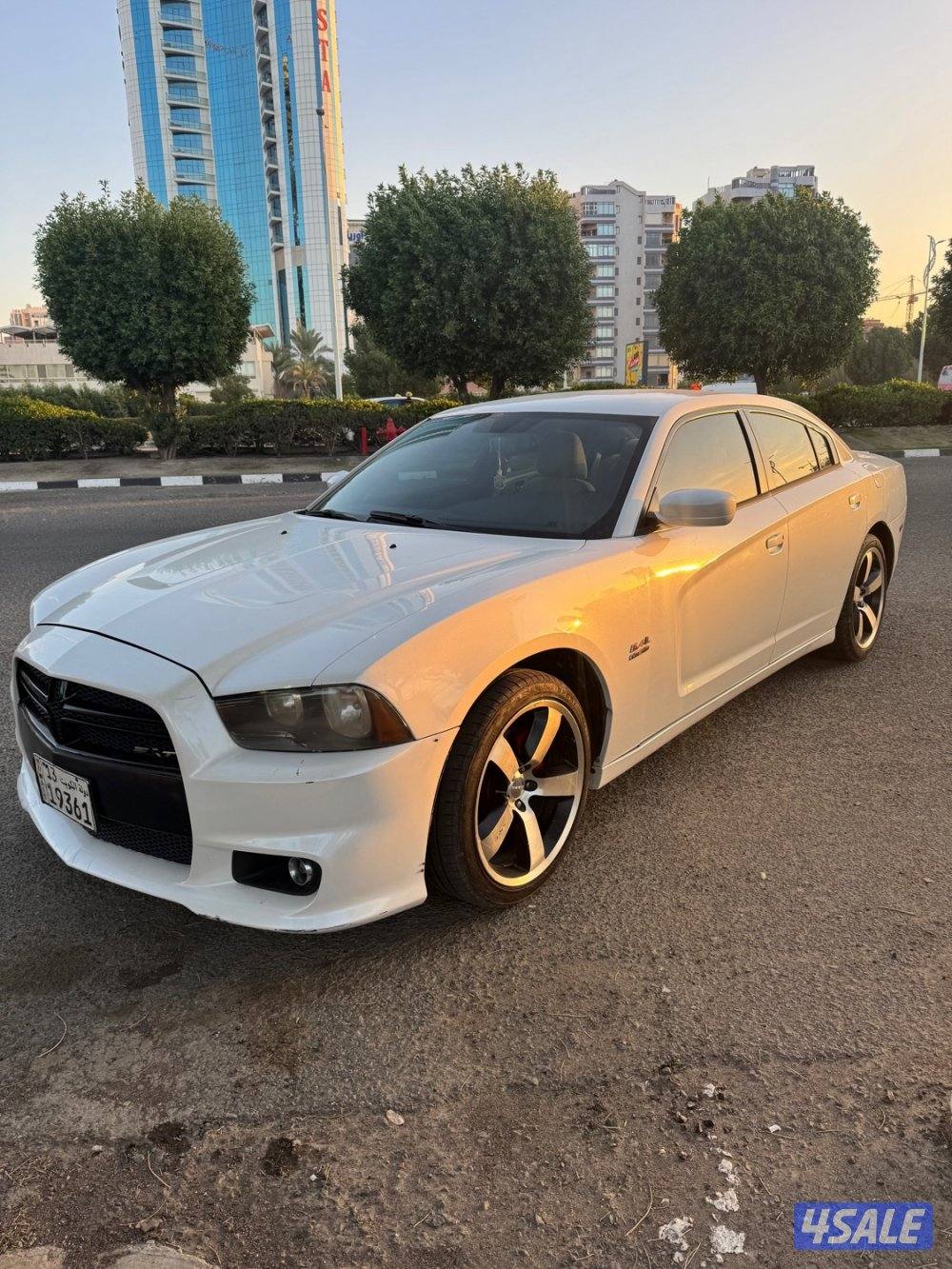 للبيع دوج تشارجر موديل 20141