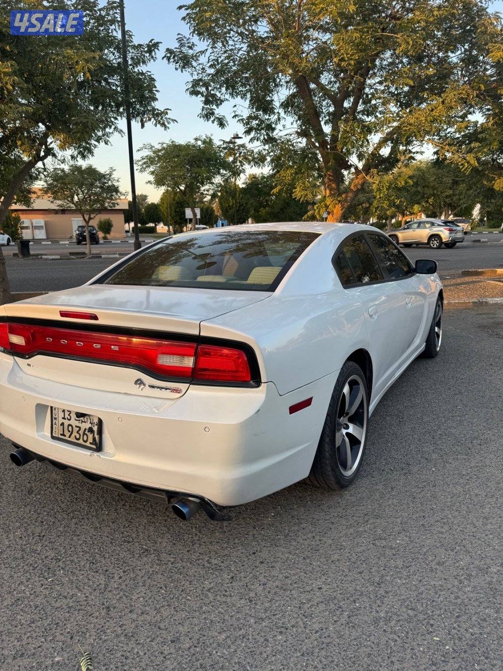 للبيع دوج تشارجر موديل 20142