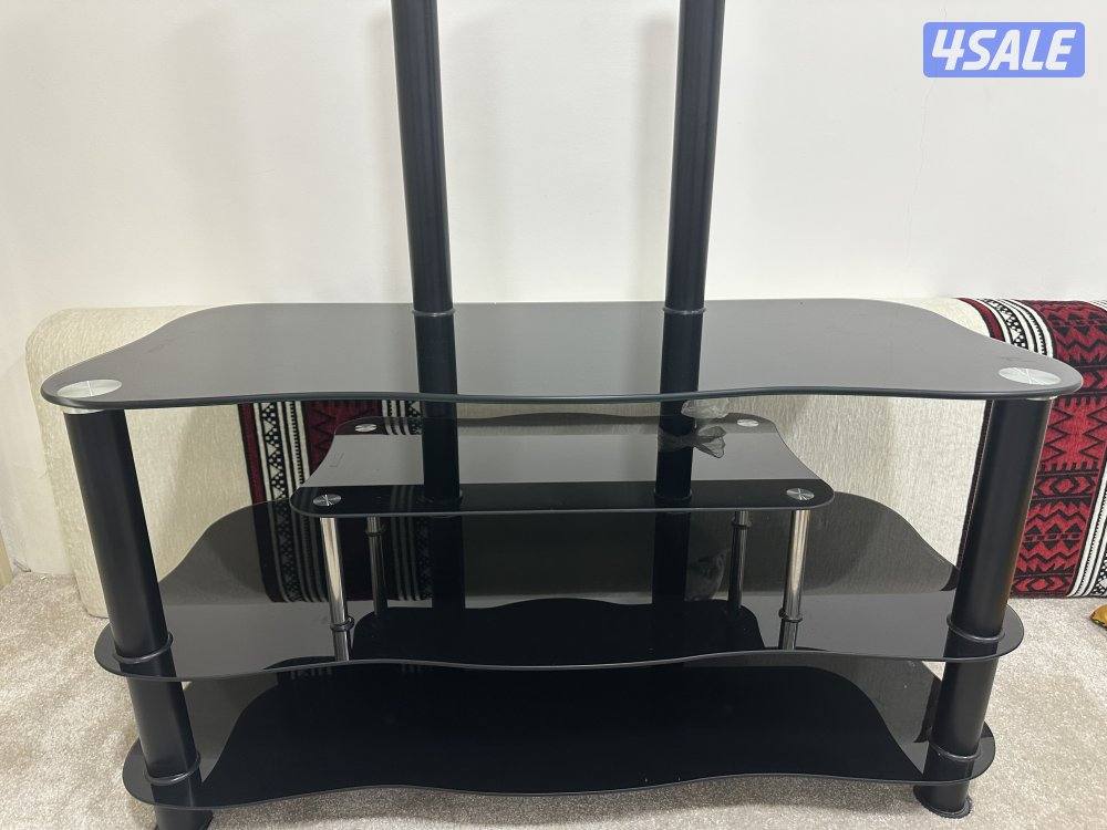 طاولة تلفزيون2