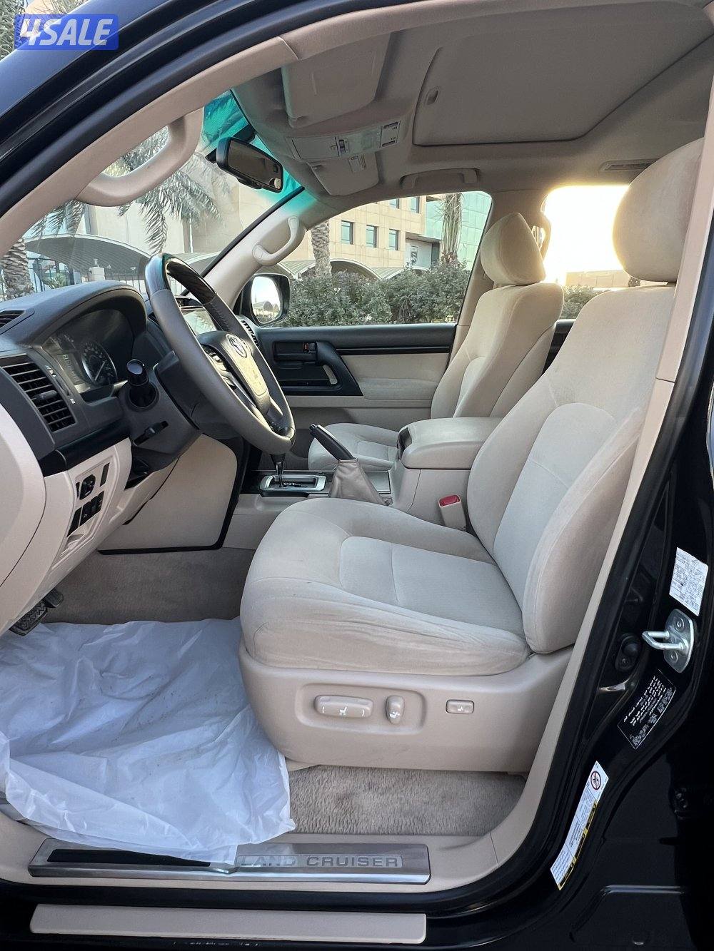 للبيع لاندكروزر موديل 20125