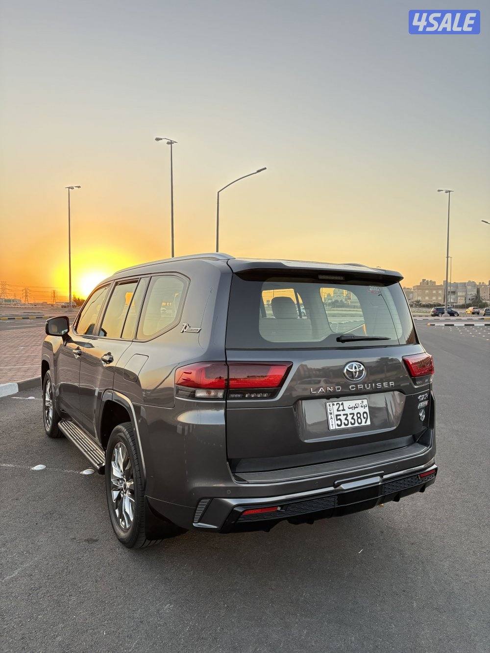 لاندكروزر GXR 2022 ايرو اس1