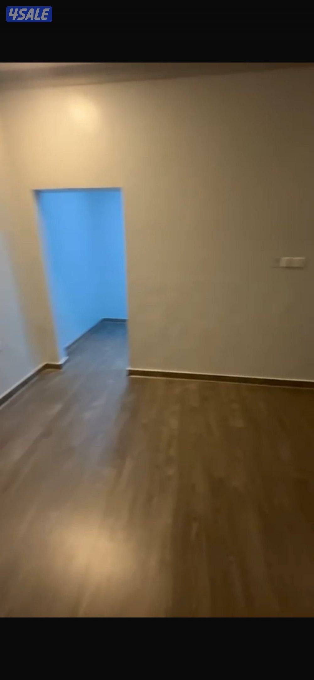 للايجار شقه بالرميثية قطعه 8 تتكون من غرفتين وصاله وحمامين ومطبخ3