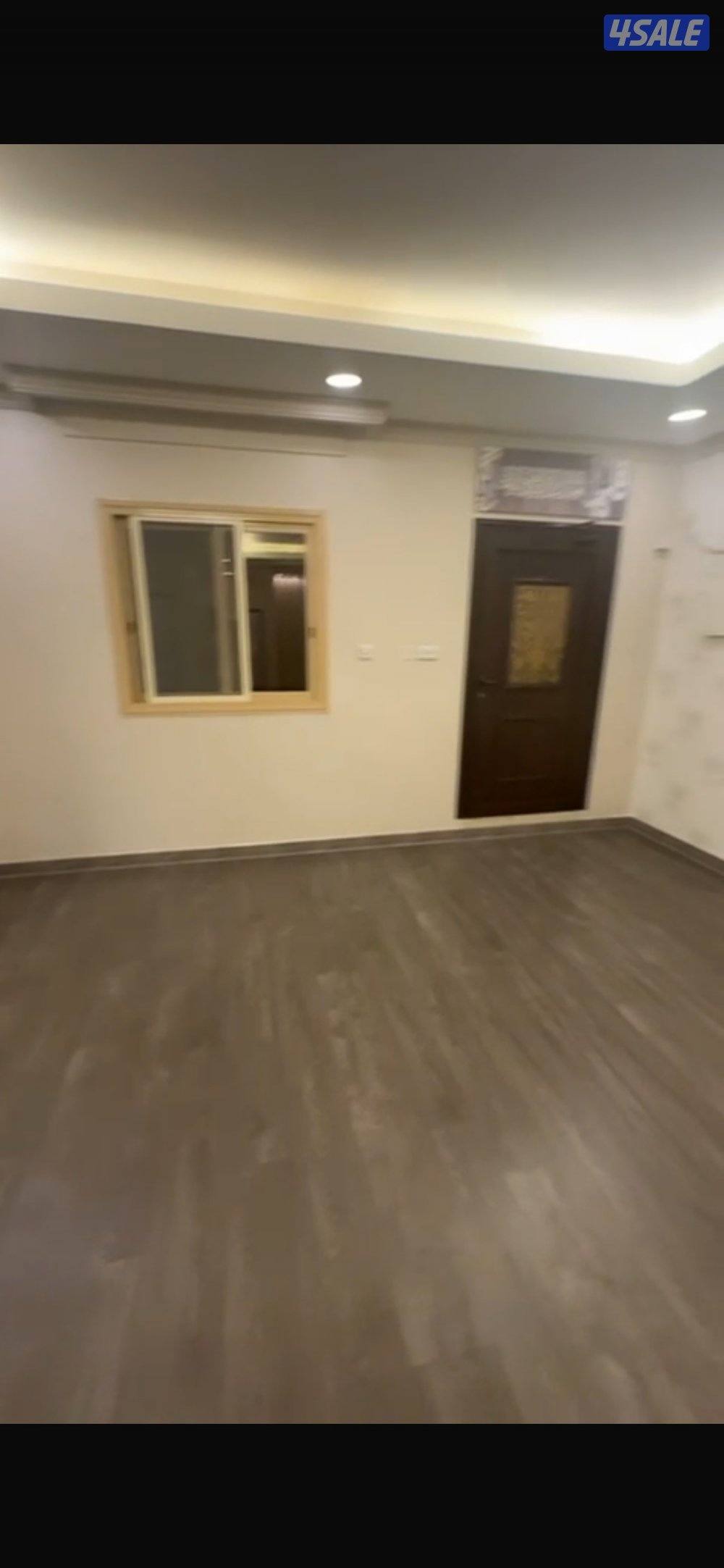 للايجار شقه بالرميثية قطعه 8 تتكون من غرفتين وصاله وحمامين ومطبخ4