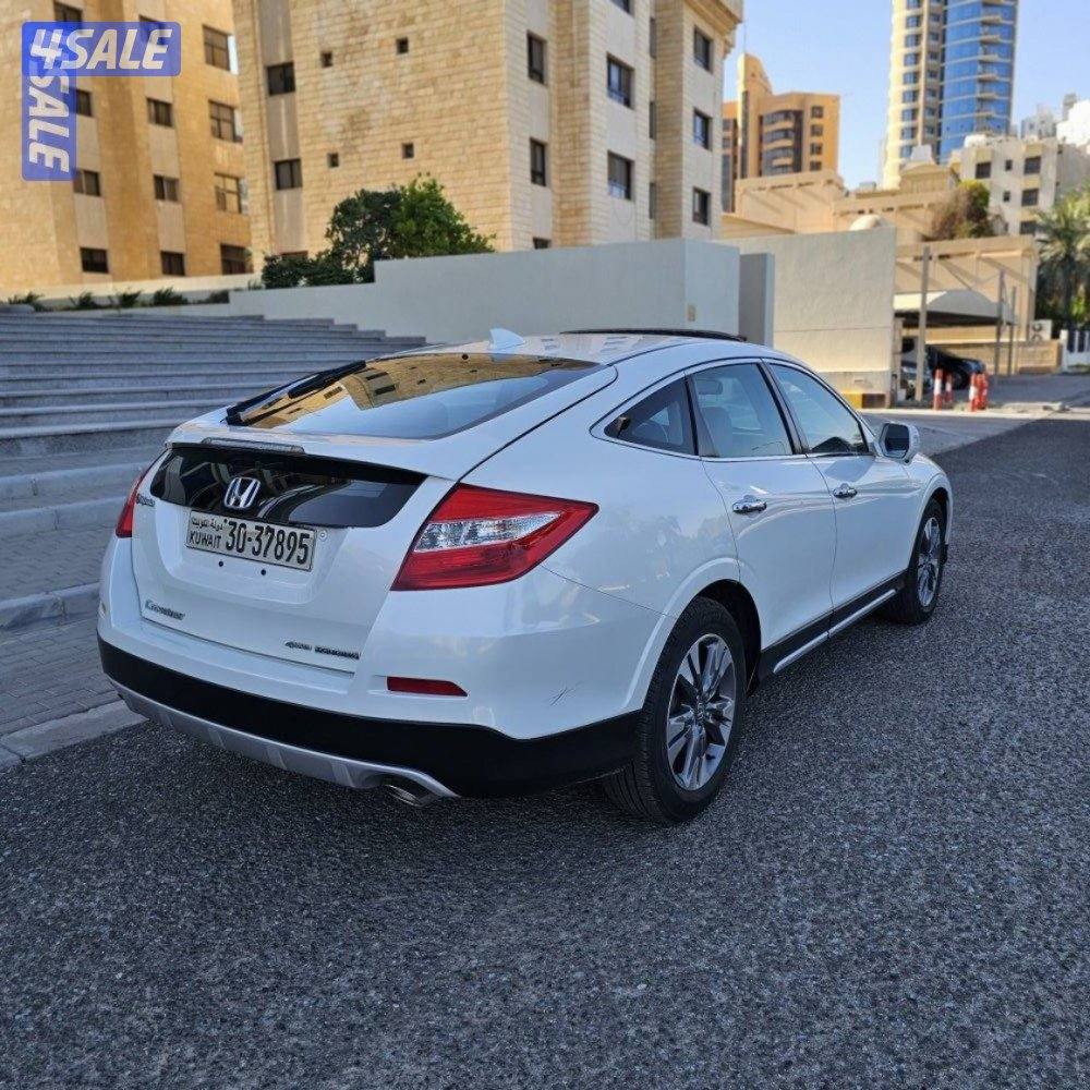 Honda Crosstour touring V6 20134