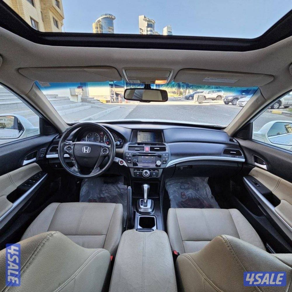 Honda Crosstour touring V6 20138