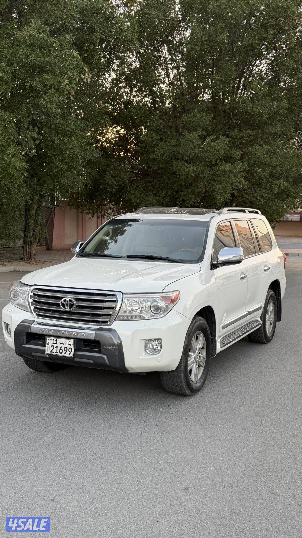 للبيع لاند كروز ( 2013 ) G.X.R0