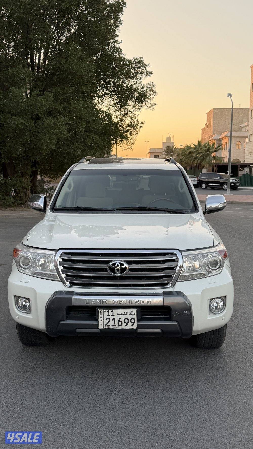 للبيع لاند كروز ( 2013 ) G.X.R1