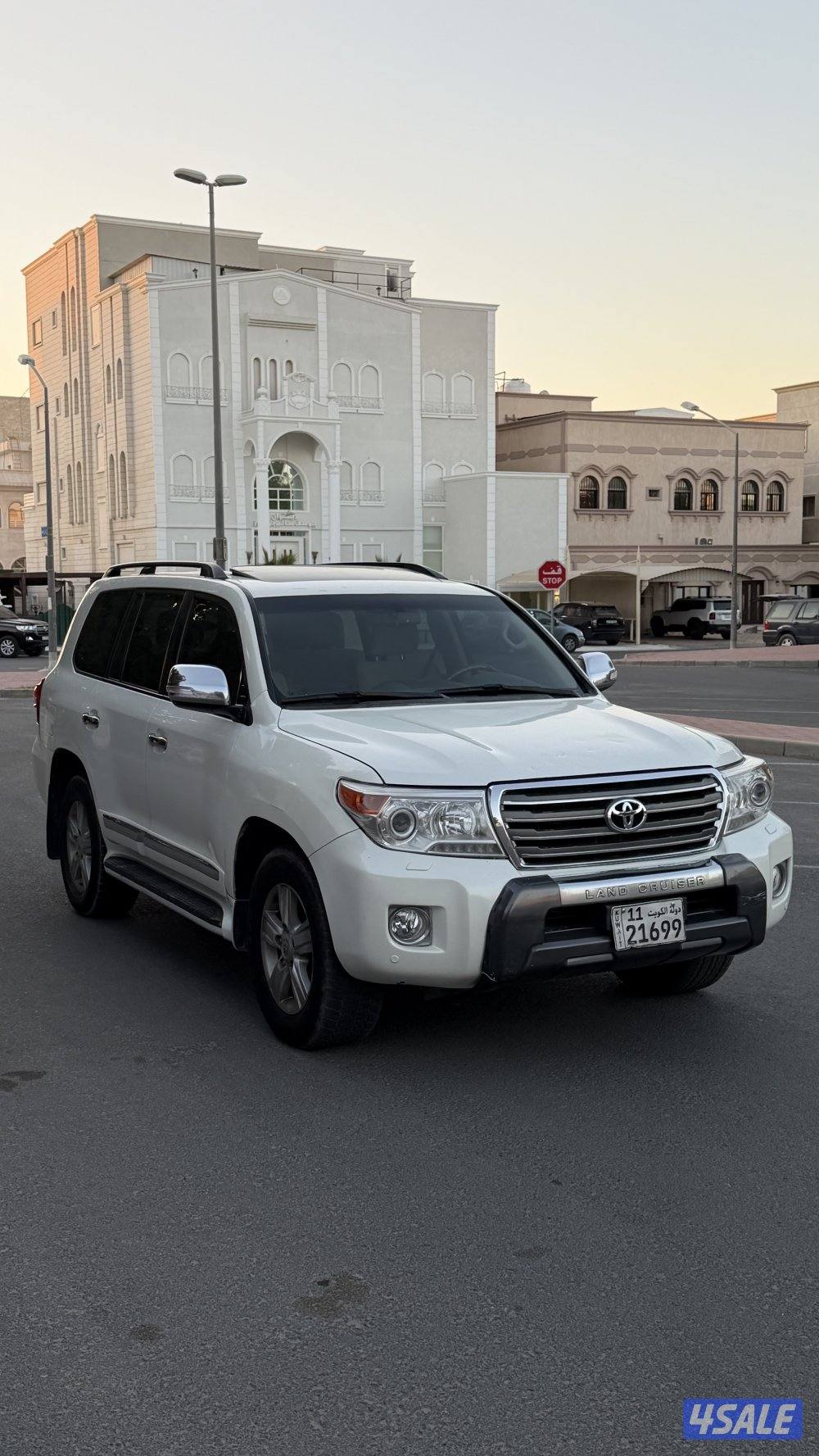 للبيع لاند كروز ( 2013 ) G.X.R2