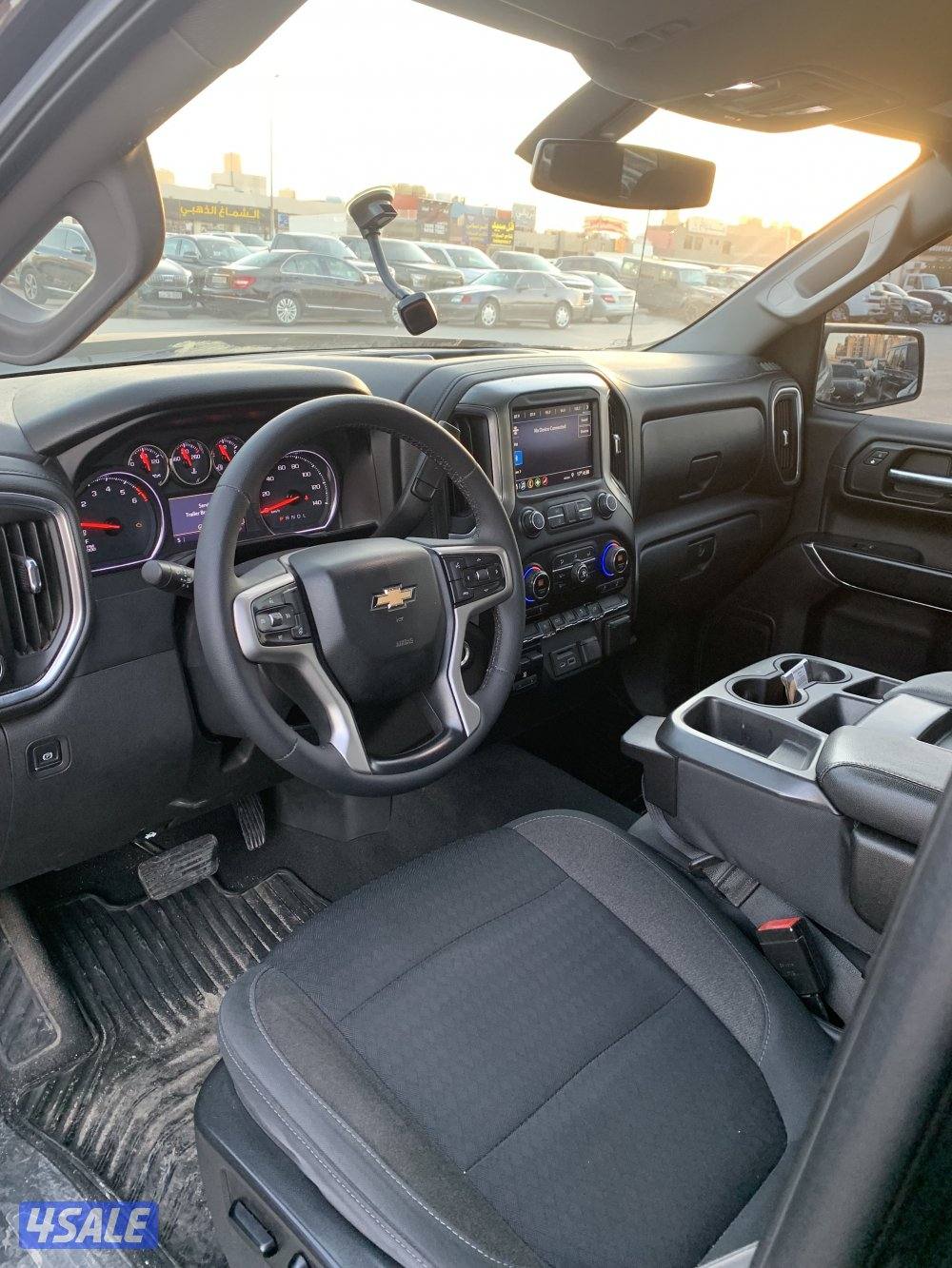 وانيت سلفرادو 20195