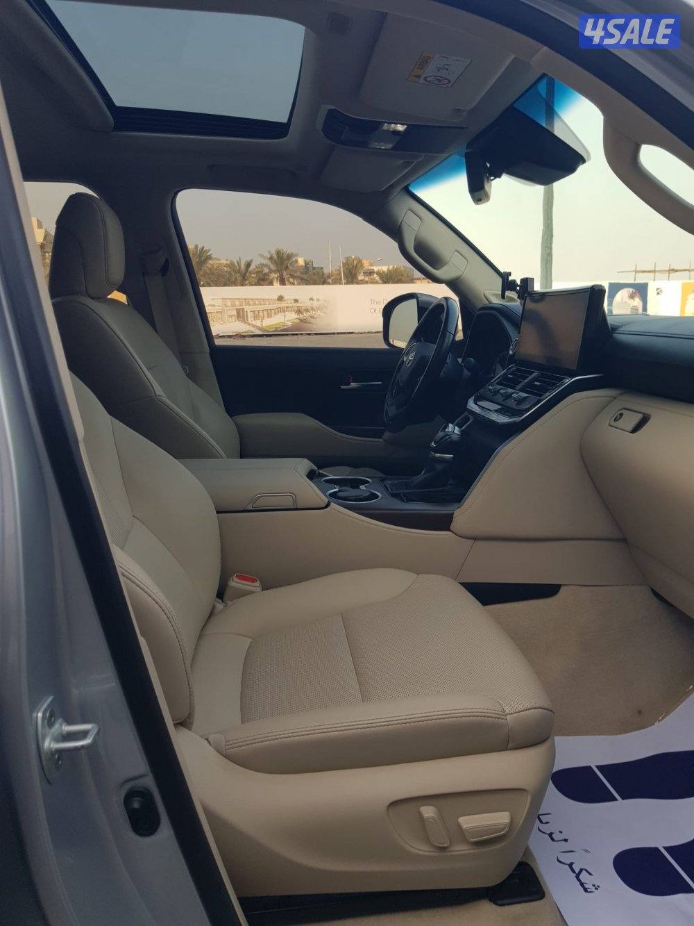 للبيع لاندكروز AERO توين تيربو موديل 2023 عداد 67 ألف صبغ وكاااالة6