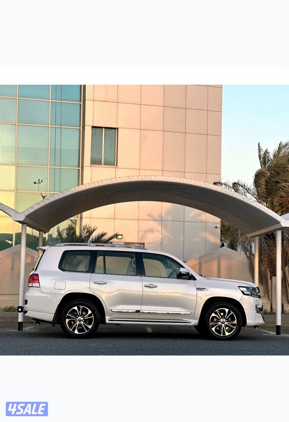 معرض القمة🚩3