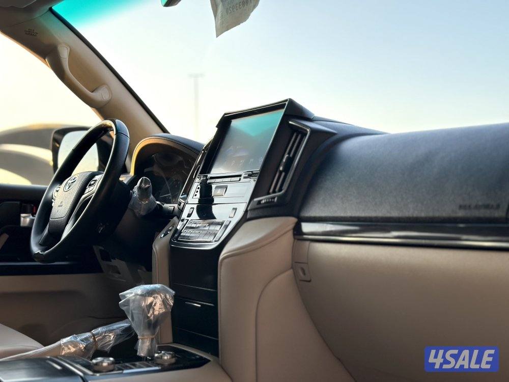 معرض القمة🚩9