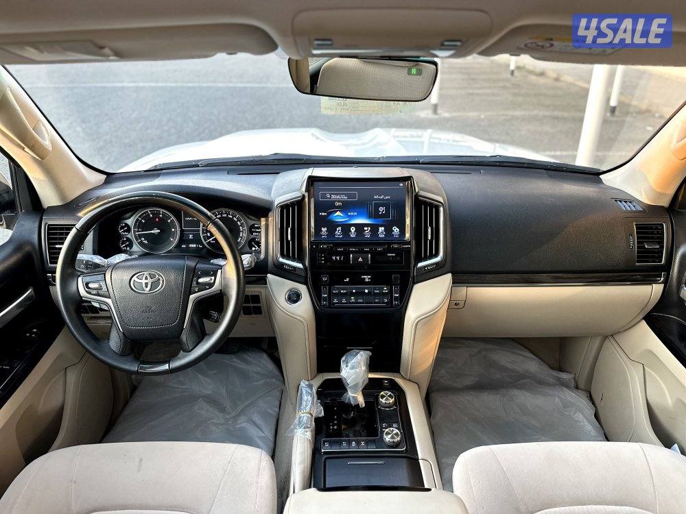 معرض القمة🚩11